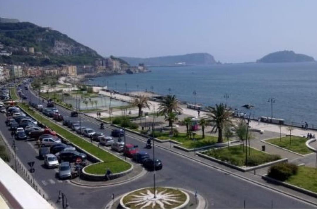Casa Caprice Hotel Pozzuoli Luaran gambar